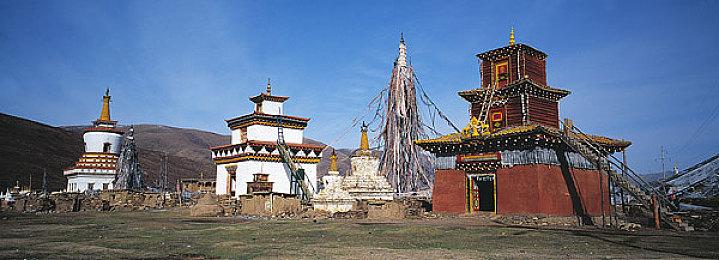 《最终幻想7：重生》小游戏里蒂法很火辣 吸引玩家目光